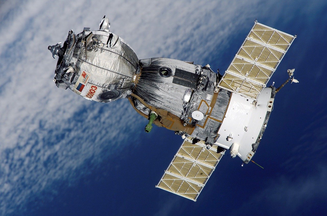satellite, spacecraft, space-67718.jpg